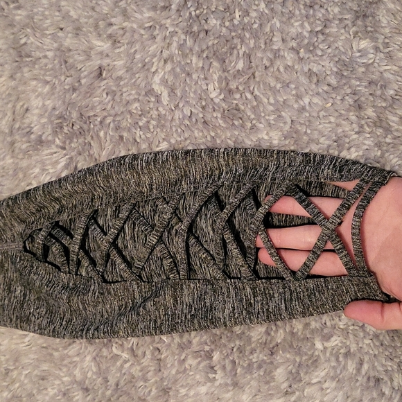 Lattice Leggings - Picture 2 of 2